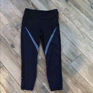 EUC GAP fit eclipse leggings, sz S